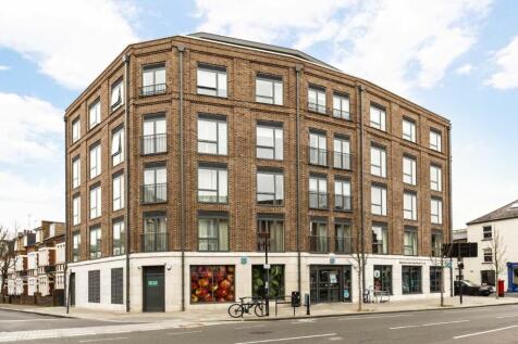 New Kings Road, London SW6 2 bed flat for sale