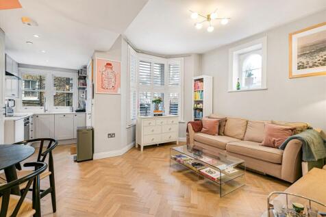 Munster Road, London SW6 1 bed flat for sale