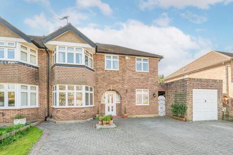 4 bedroom semi-detached house for sale
