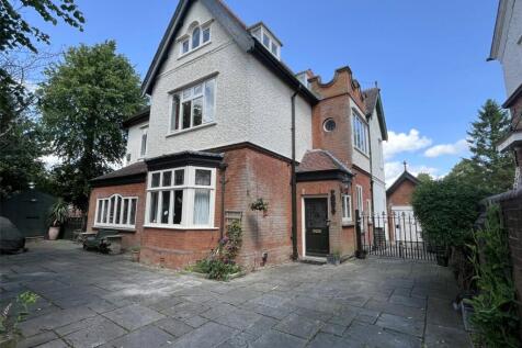 Wharncliffe Road, Derbyshire DE7 5 bed detached house for sale