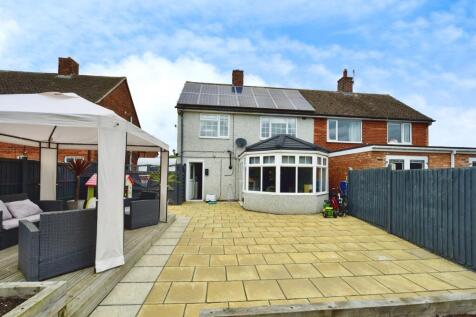 Blandford Drive, Derbyshire S41 3 bed semi