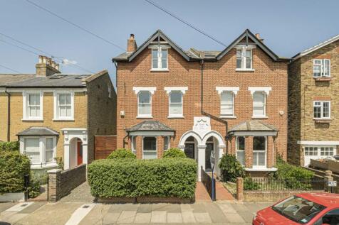 Albert Road, Teddington TW11 5 bed semi