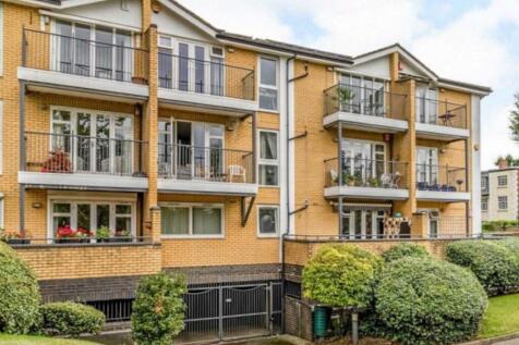 Portsmouth Road, Kingston Upon Thames... 2 bed flat for sale