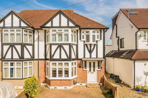 Crane Way, Whitton TW2 3 bed house for sale