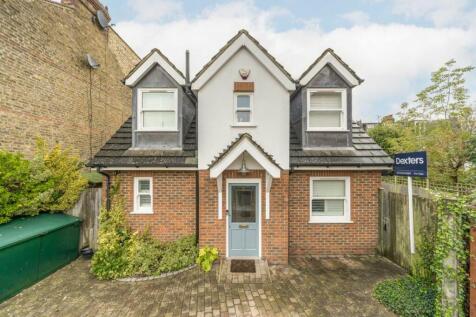 Rutlish Road, London SW19 2 bed detached house for sale