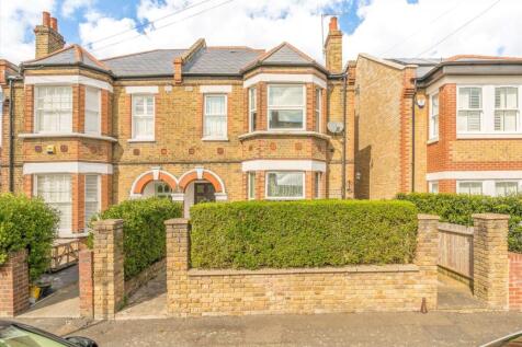 Griffiths Road, London SW19 2 bed flat for sale
