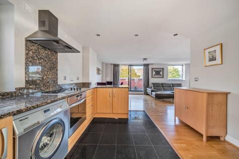 Dolben Court, Westminster, London, SW1P 3 bed flat for sale