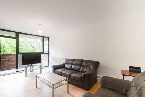 Charlwood Street, Pimlico, London, SW1V 3 bed flat for sale