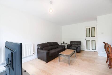 Charlwood Street, Pimlico, London, SW1V 3 bed flat for sale