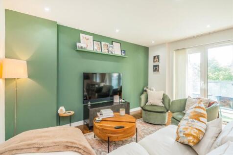 Enterprise Way, London SW18 2 bed flat for sale