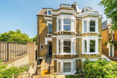 West Hill Road, London SW18 2 bed flat for sale