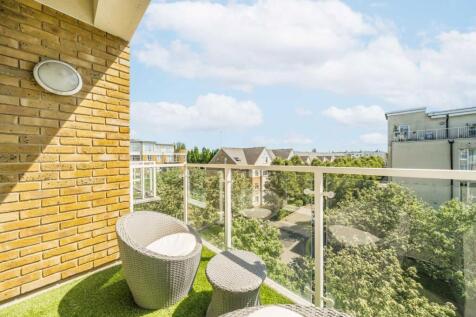 Melliss Avenue, Kew TW9 2 bed flat for sale