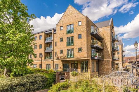 Lion Wharf Road, Old Isleworth TW7 2 bed flat for sale