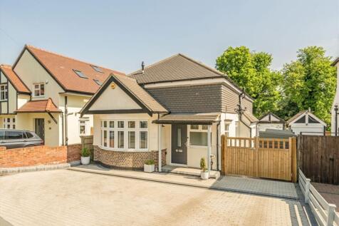Elmbridge Avenue, Surbiton KT5 4 bed detached house for sale