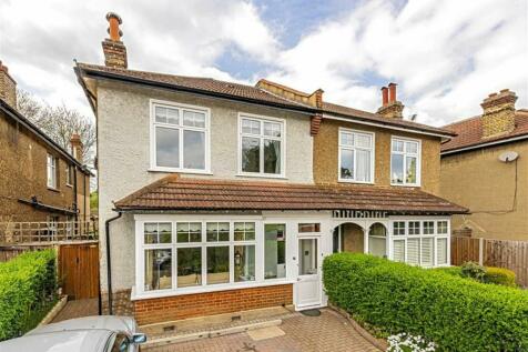 6 bedroom semi-detached house for sale