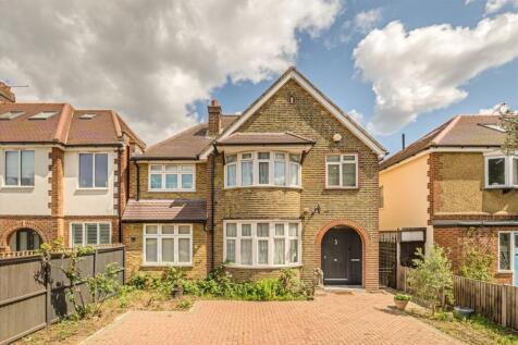 Sixth Cross Road, Twickenham TW2 6 bed detached house for sale