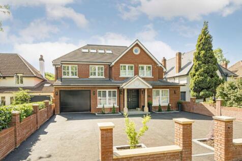 6 bedroom detached house for sale