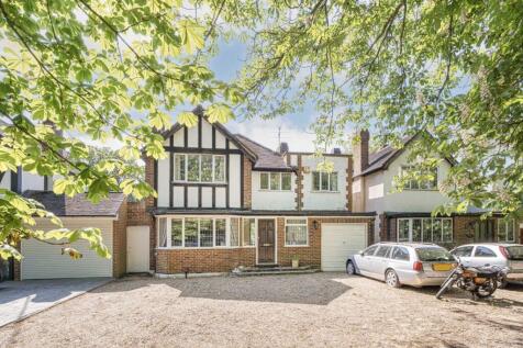 6 bedroom detached house for sale