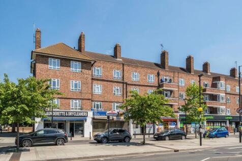 White City Estate, London W12 4 bed flat for sale