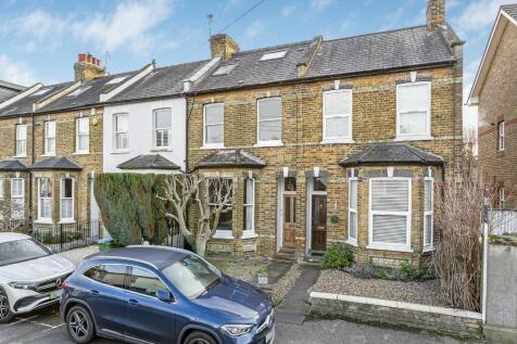 Pemberton Road, East Molesey KT8 4 bed house for sale