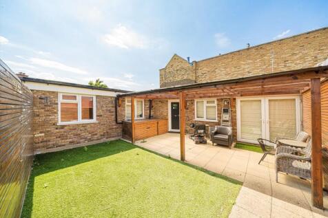 2 bedroom bungalow for sale