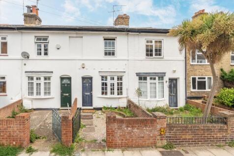 Linkfield Road, Isleworth TW7 2 bed terraced house for sale