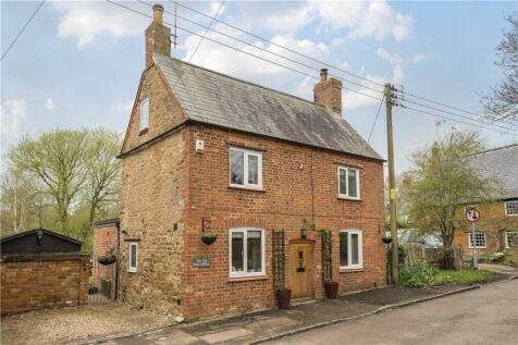 High Street South, Tiffield... 3 bed detached house for sale