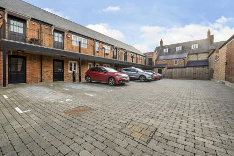 Watling Street East, Towcester... 1 bed apartment for sale