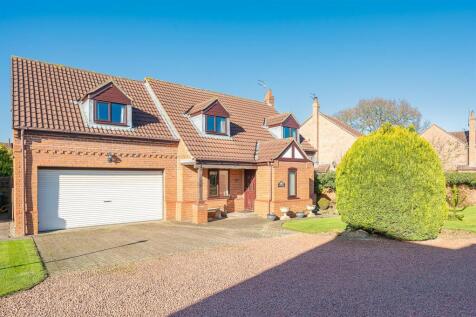 Kerver Lane, Dunnington, York YO19 5SL 4 bed detached house for sale