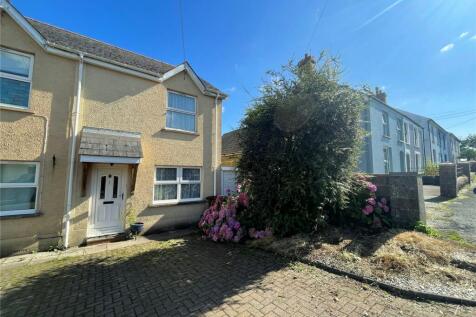 2 bedroom semi-detached house for sale