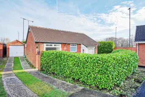 Sandby Croft, Sheffield, S14 1DH 2 bed detached bungalow for sale