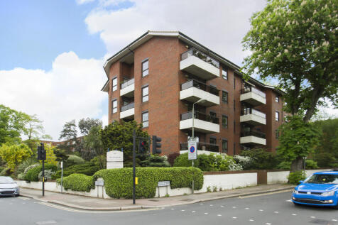 Finchley Road, London, NW11 2 bed apartment for sale