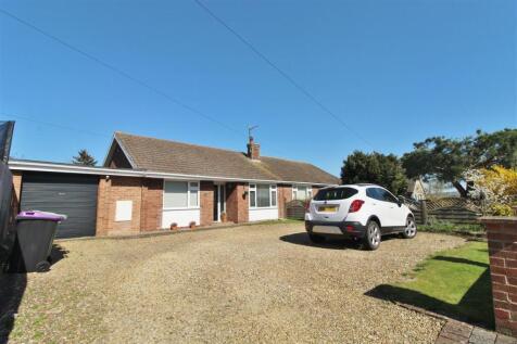 2 bedroom semi-detached bungalow for sale