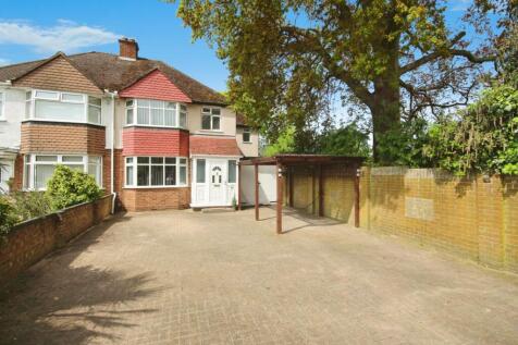 4 bedroom semi-detached house for sale