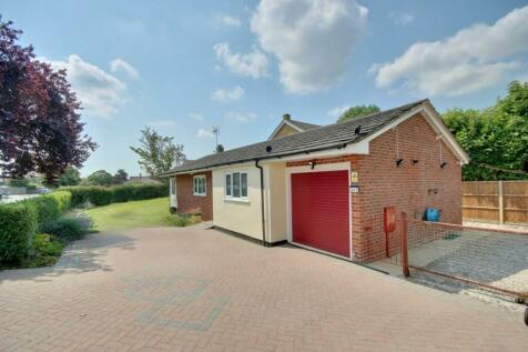 3 bedroom detached bungalow for sale