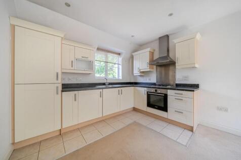 2 bedroom coach house for sale