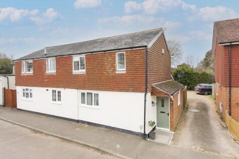 2 bedroom semi-detached house for sale
