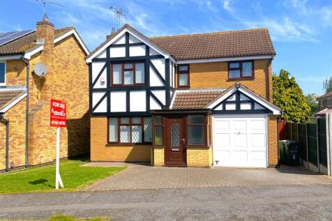 Mallard Drive, Leicester 4 bed detached house for sale