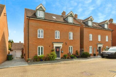5 bedroom detached house for sale