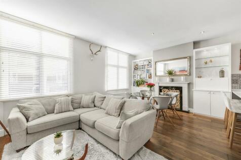 Upper Richmond Road West, East Sheen... 3 bed flat for sale