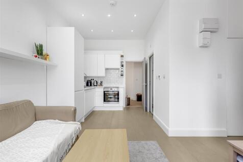 Upper Richmond Road West, Richmond, TW10 1 bed flat for sale