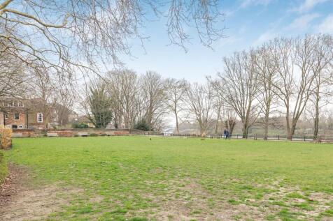 Mortlake High Street, London, SW14 1 bed flat for sale