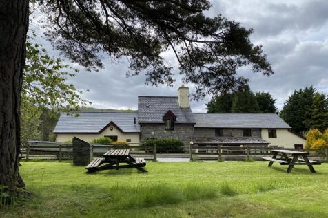 Llanwrthwl,  Llandrindod Wells,  LD1 8 bed cottage for sale