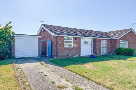 2 bedroom semi-detached bungalow for sale