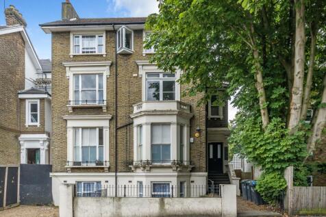 Selhurst Road, South Norwood, London... 1 bed flat for sale