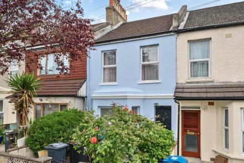 Moffat Road, Thornton Heath, Surrey, CR7 3 bed terraced house for sale