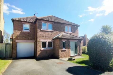 Saddlers Grove, Pontefract, WF9 4 bed detached house for sale