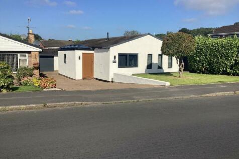 2 bedroom detached bungalow for sale