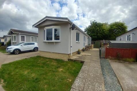 Orchard Park, Littlehampton, BN16 2 bed park home for sale