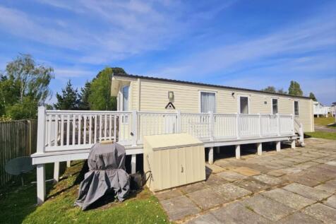 Rockley Park, Gorse Hill, Poole, BH15 3 bed park home for sale